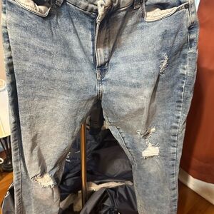 Distressed Light Blue True Craft Jeans